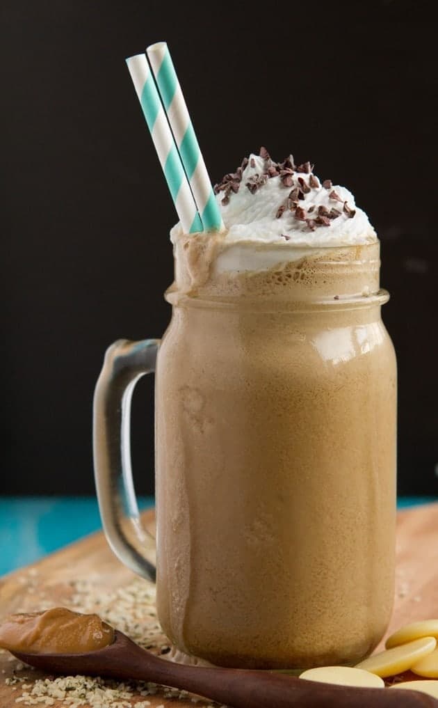 iced coffee frappuccino with blue and white straws